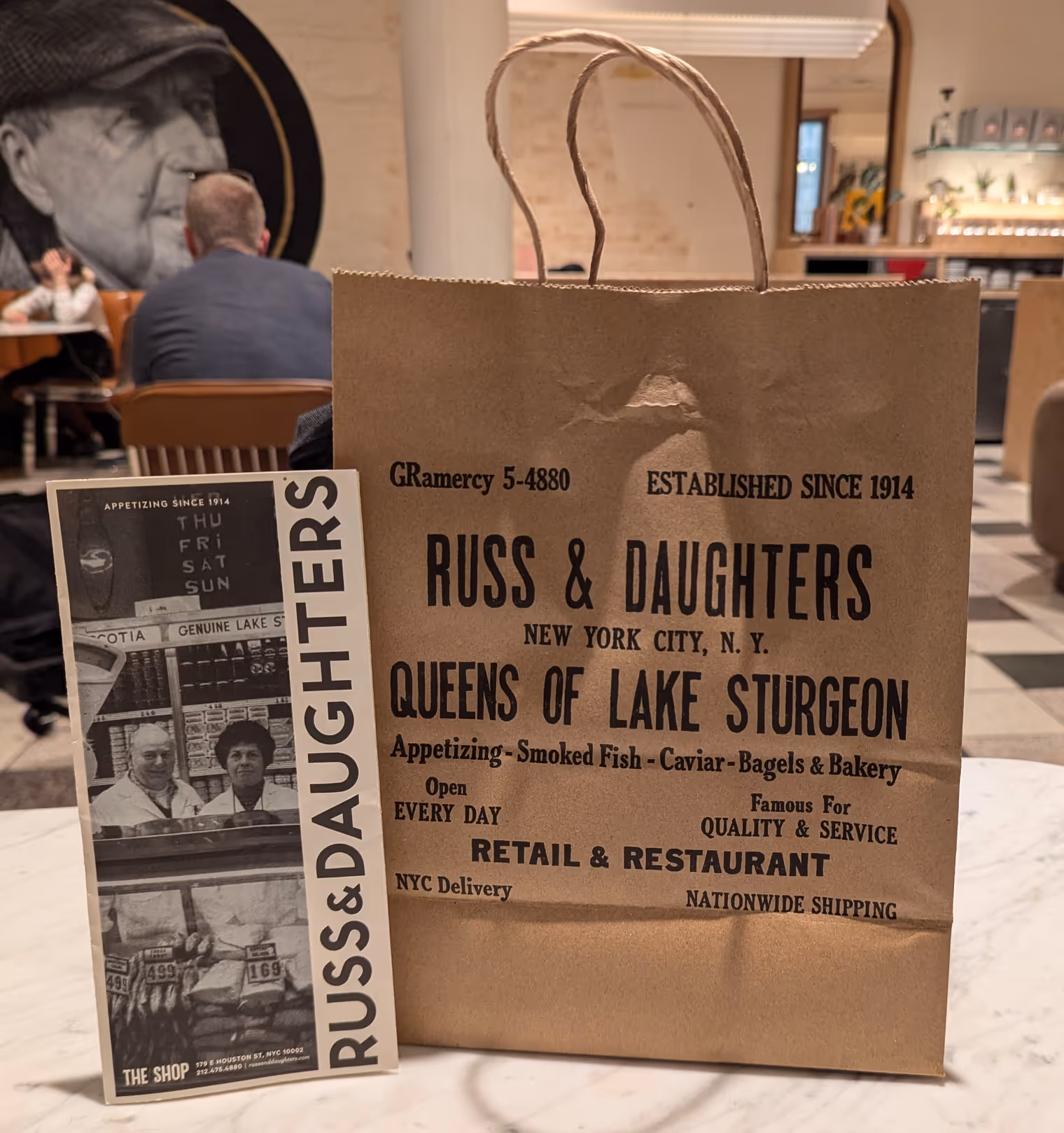 Busta di carta Russ & Daughters.